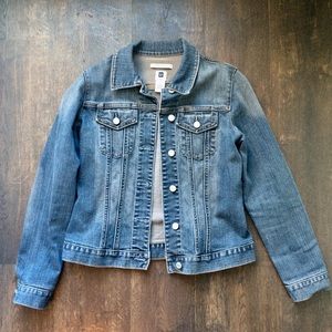 Gap Vintage Denim Jean Jacket Size Medium.